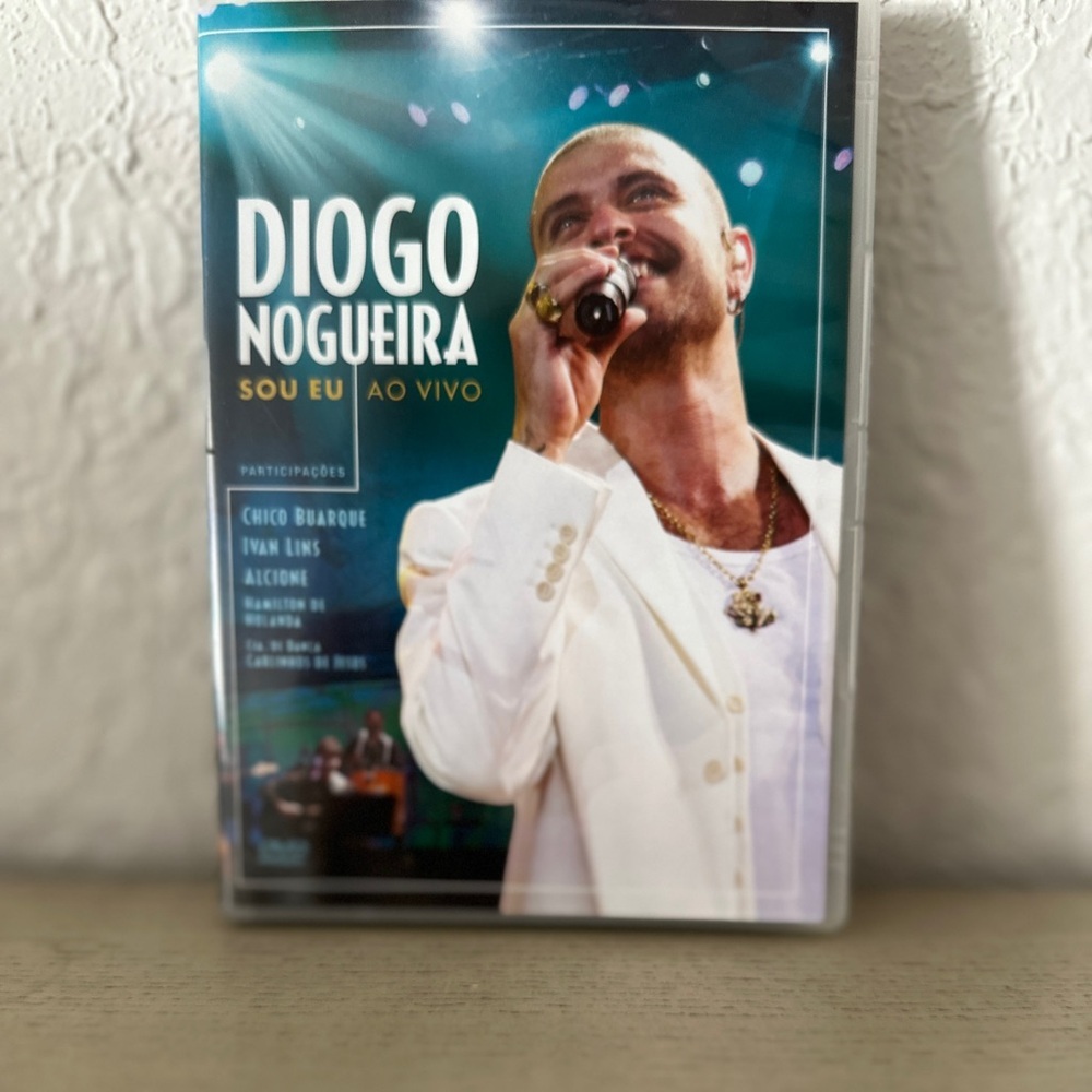 Diogo Nogueira Sou Eu Ao Vivo DVD
